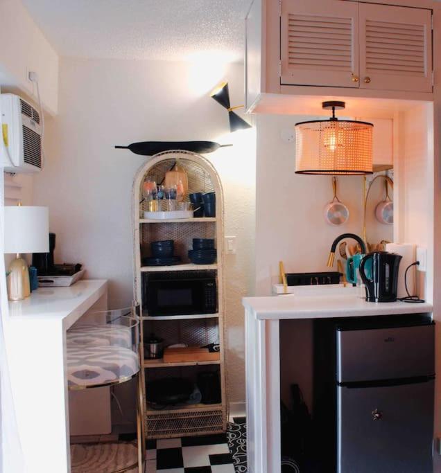 Seashore Waikiki Studio 1 Block From A Beach No Resort Fees Honolulu Exterior foto